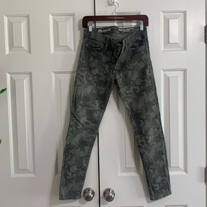 MADEWELL SKINNY SKINNY ANKLE CAMO SIZE 28